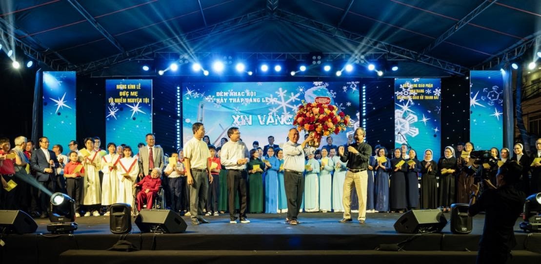 Đêm văn nghệ mừng lễ Đức Mẹ Vô Nhiễm Nguyên Tội, bổn mạng giáo phận Nha Trang